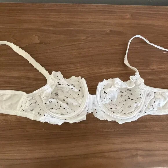 Vintage Oscar de la Renta bra | 36B - Picture 4 of 7